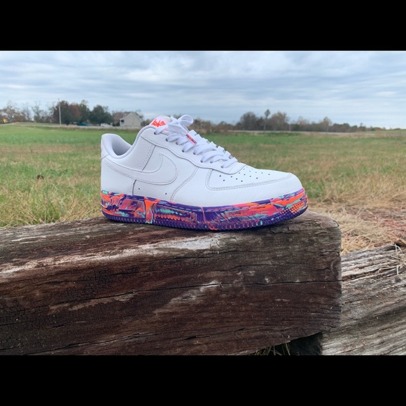 Air Force 1s, very clean. - Picture 5 of 6